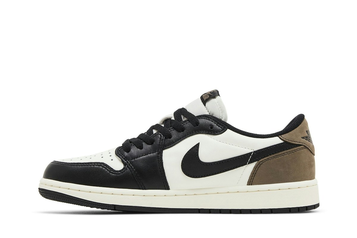 Air Jordan 1 Retro Low OG 'Mocha' CZ0790-102