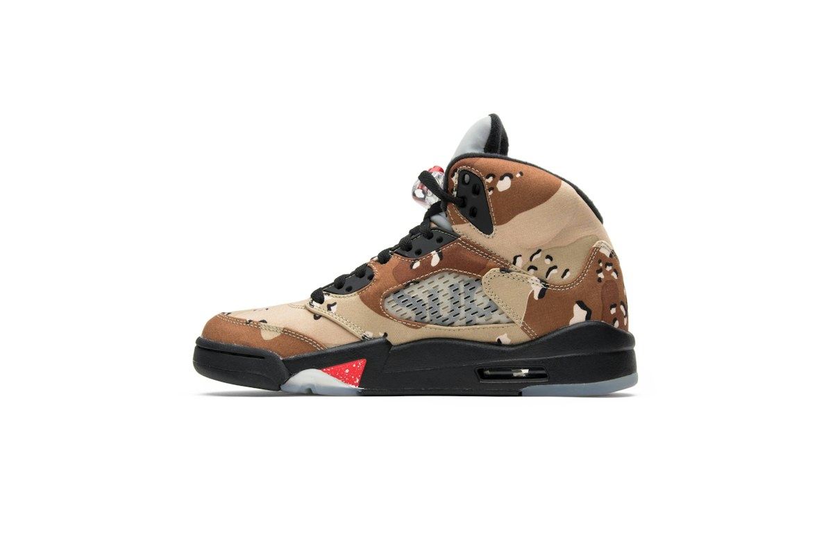 Supreme x Air Jordan 5 Retro 'Desert Camo' 824371-201