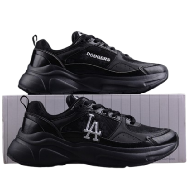 MLB Fast Ball Classic Monogram New York Yankees Sneakers OG0429214