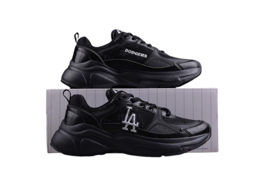 MLB Fast Ball Classic Monogram New York Yankees Sneakers OG0429214
