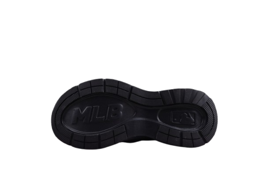 MLB Fast Ball Classic Monogram New York Yankees Sneakers OG0429214