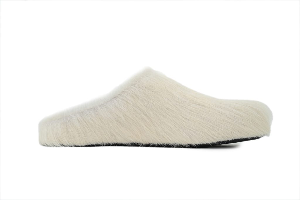 Marni Long-Hair Calfskin Fussbett Sabot White OG0429220