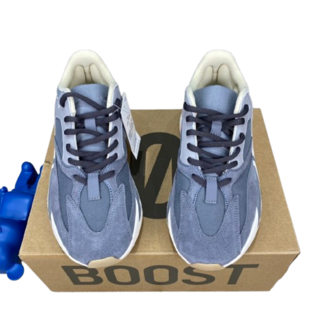 adidas Yeezy Boost 700 Magnet OG0601573