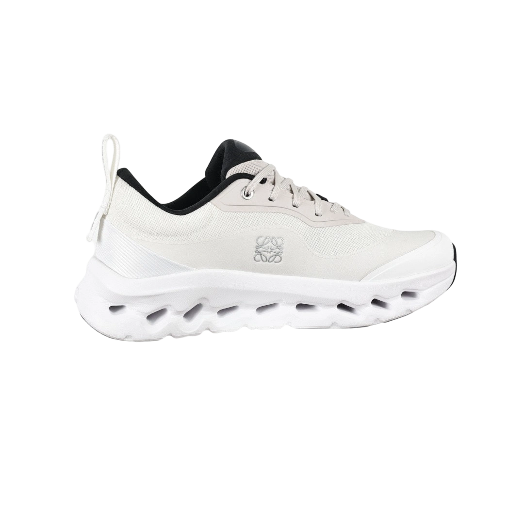ON Loewe x Cloudtilt 2 ‘White’ OG07076676