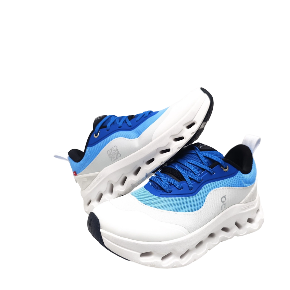 ON Loewe x Cloudtilt 2 ‘White Blue’ OG0707678