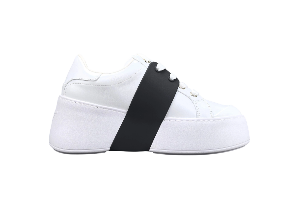 Roger Vivier White And Black Buttons OG0716781
