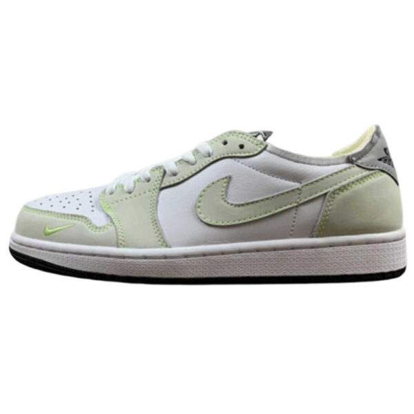 Air Jordan 1 Low OG Ghost Green OG081240
