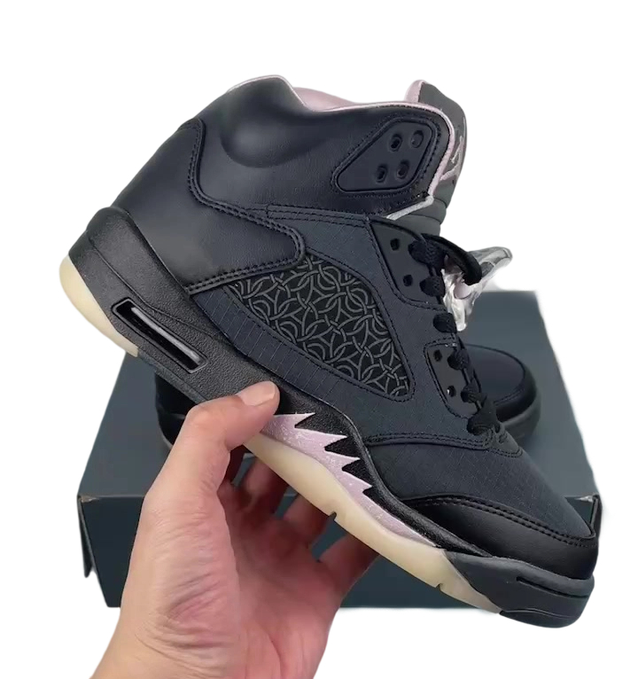 Paris Saint-Germain x Air Jordan 5 Retro ‘Off Noir’ OG0826568