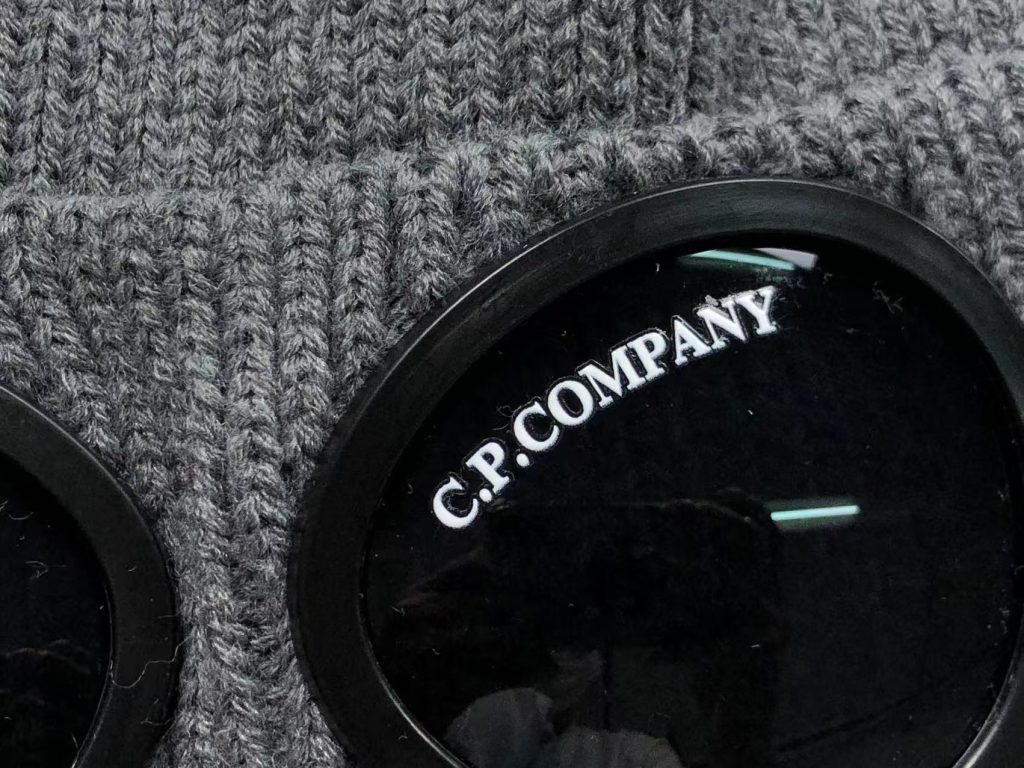C. P Company Beanies Grey OKLU20262035
