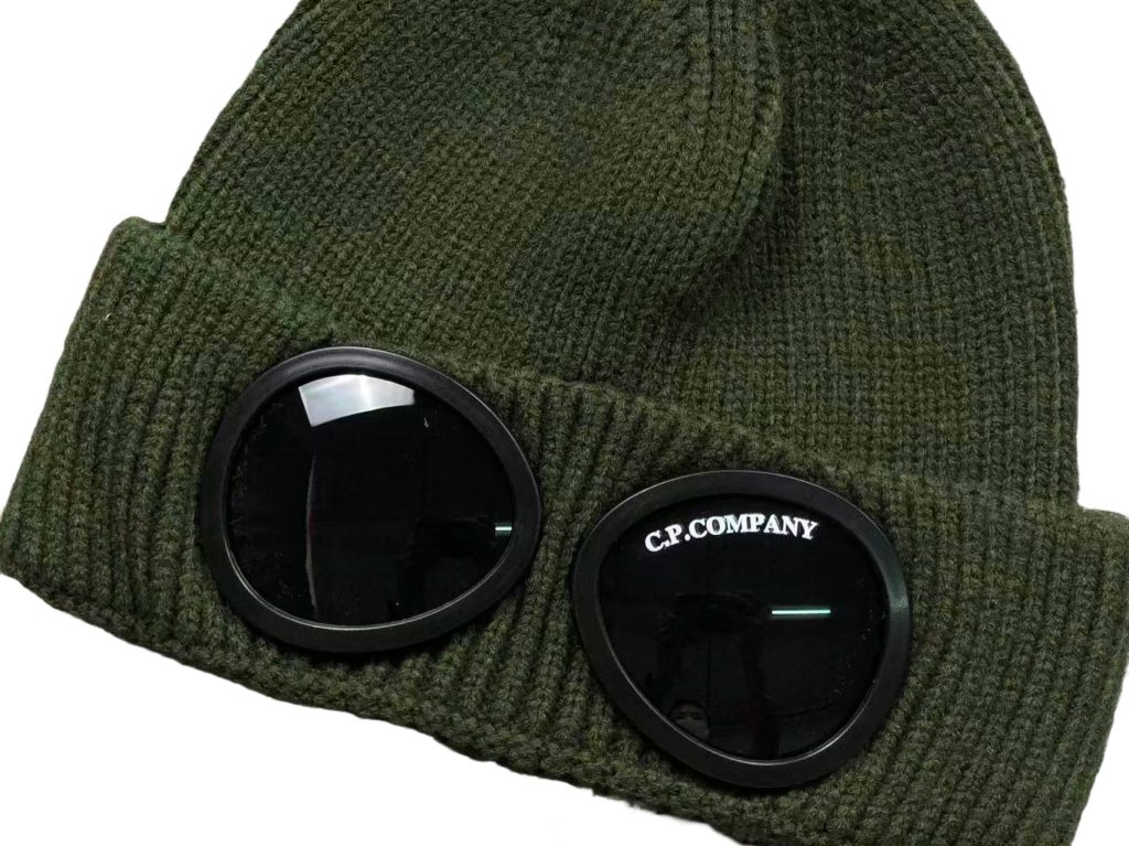 C. P Company Beanies dark green OKLU20262036