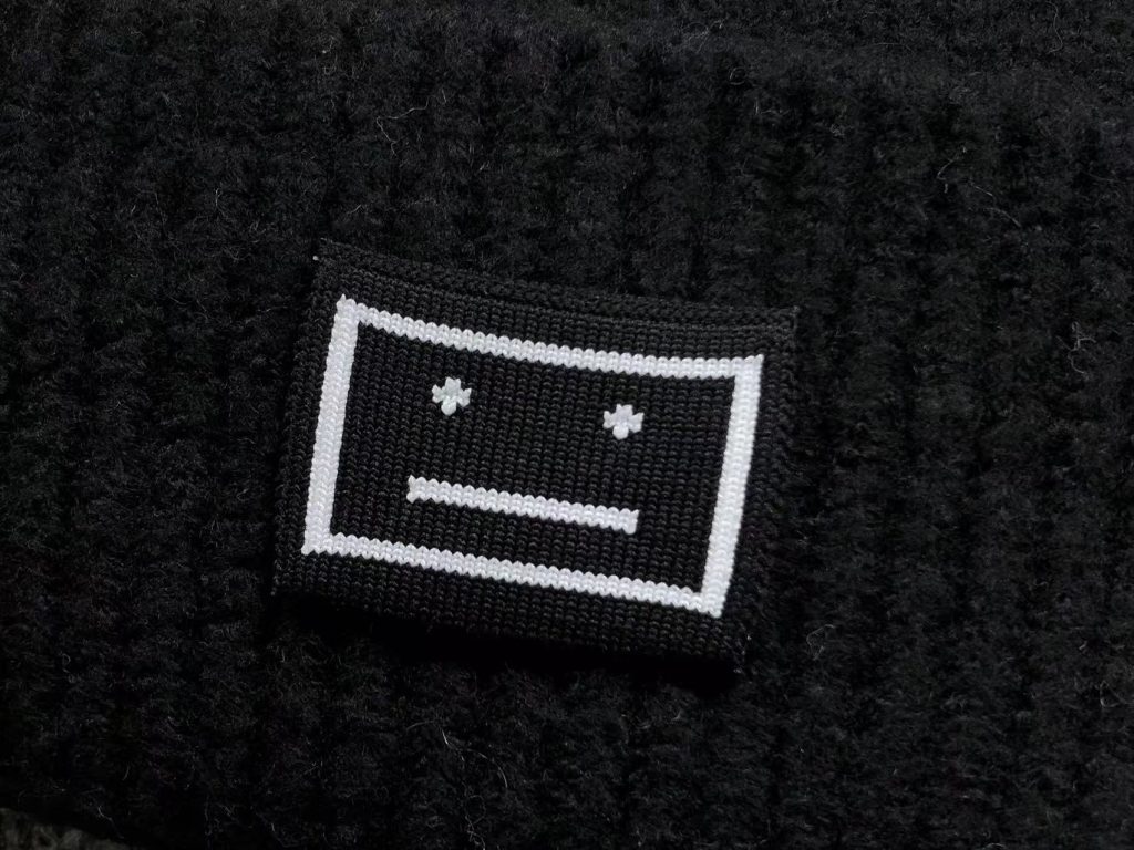 Acne Versatile Studies Beans Black OKLU20262042