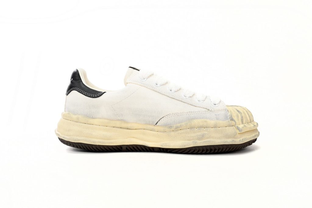 Mihara Yasuhiro White And Black Tail OKLU2026226