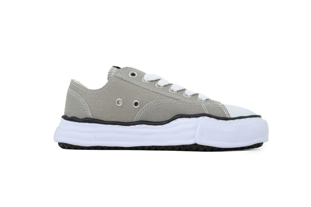 MIHARA YASUHIRO Grey OKLU2026258
