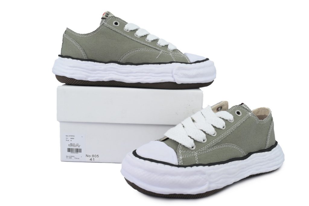 MIHARA YASUHIRO White Brown OKLU2026269