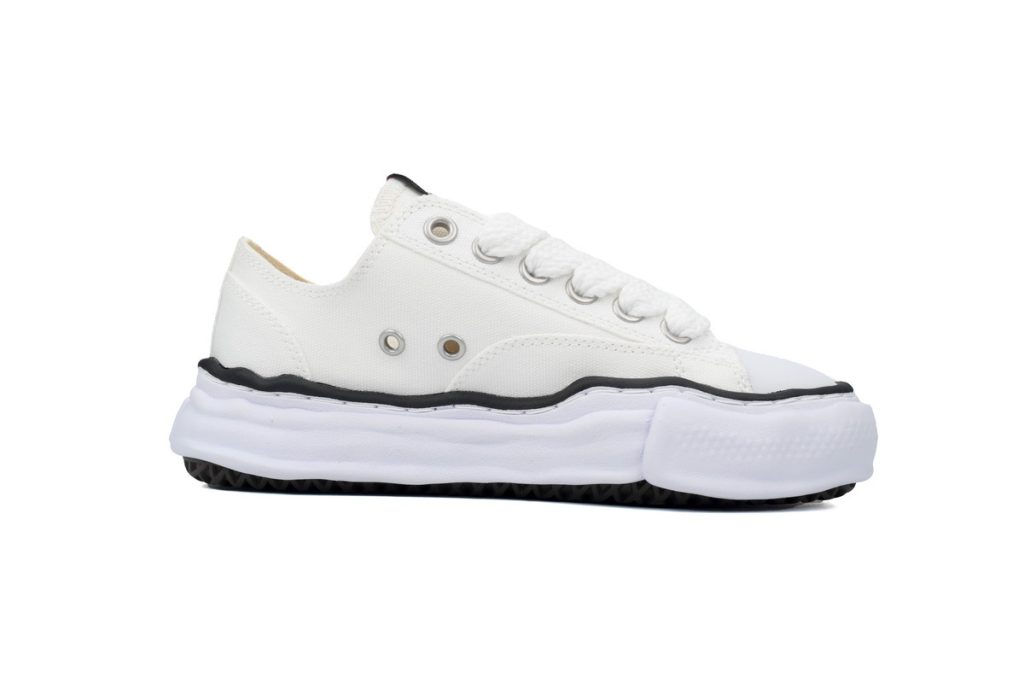 MIHARA YASUHIRO White White and Black Lines OKLU2026272