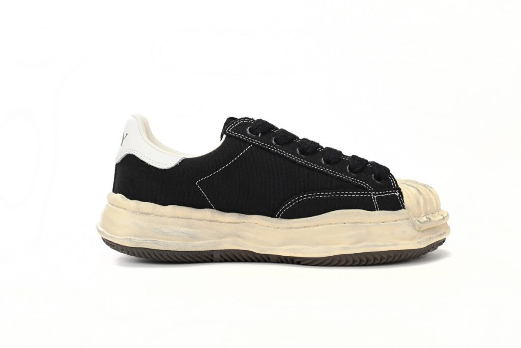 MIHARA YASUHIRO Vintage White Black OKLU2026279