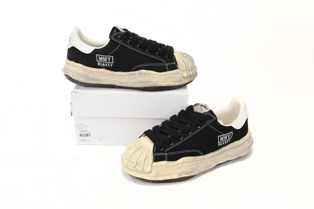 MIHARA YASUHIRO Vintage White Black OKLU2026279
