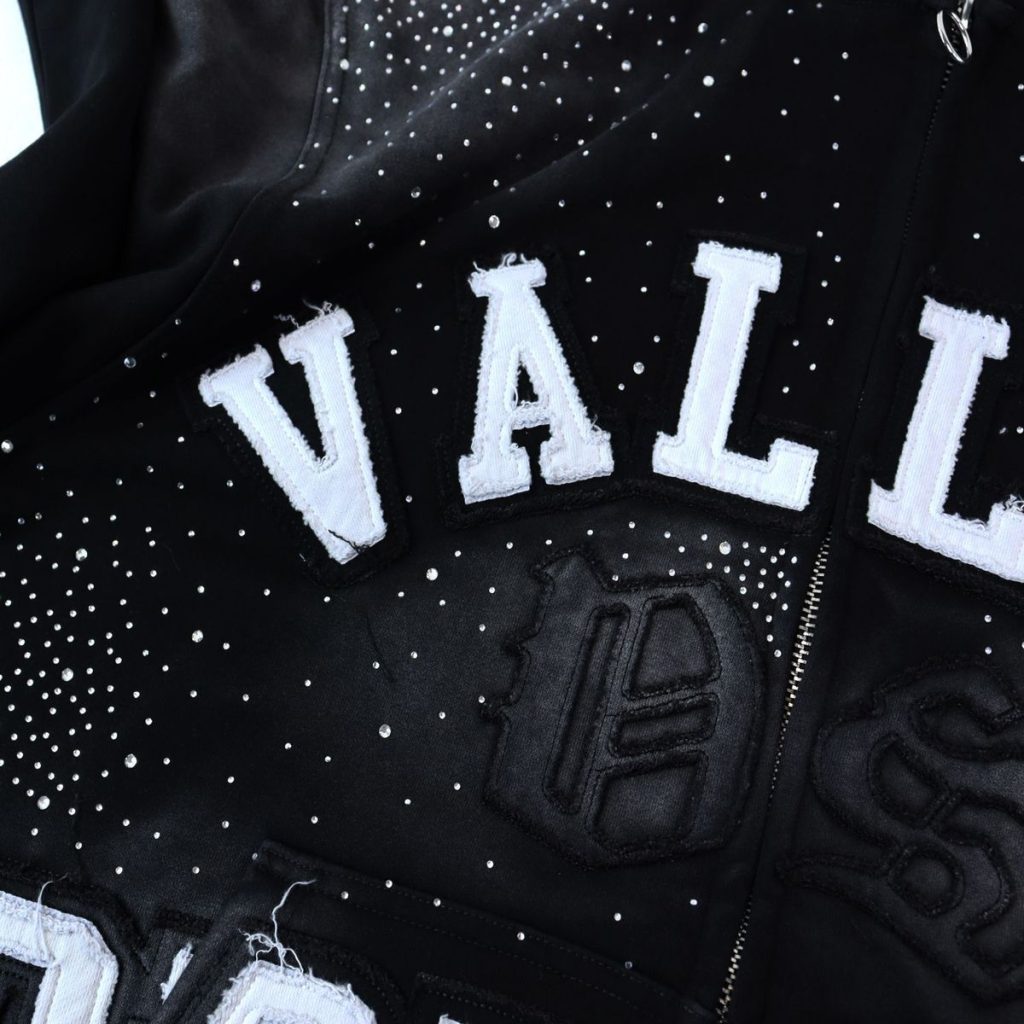 Vale Forever Valley Versatile Hoodie Black OKLU2026318