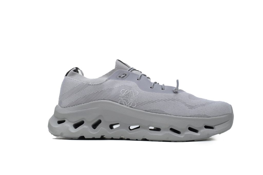 ON Loewe x Cloudtilt 2 ‘Grey’ OKLU2026356