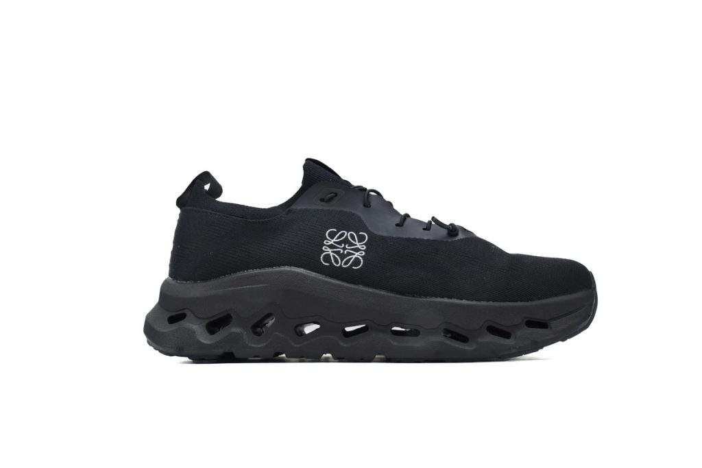ON Loewe x Cloudtilt ‘All Black’ OKLU2026359