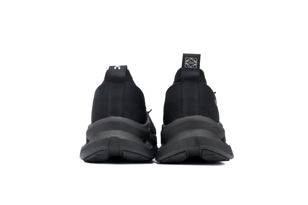 ON Loewe x Cloudtilt ‘All Black’ OKLU2026359