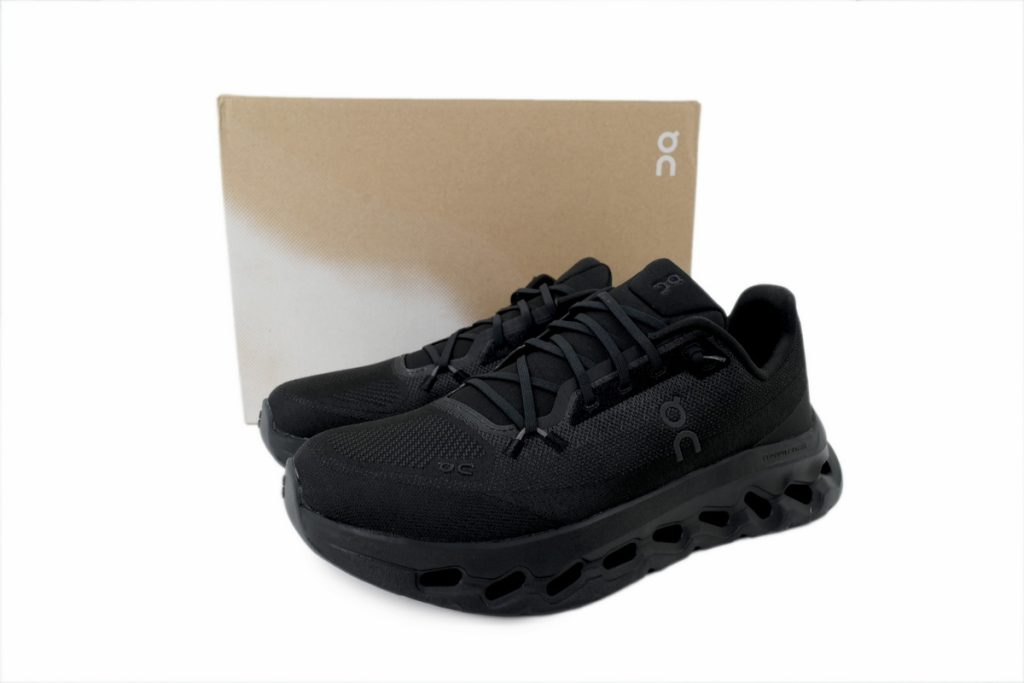 ON Loewe x Cloudtilt ‘Black Eclipse’ OKLU2026361