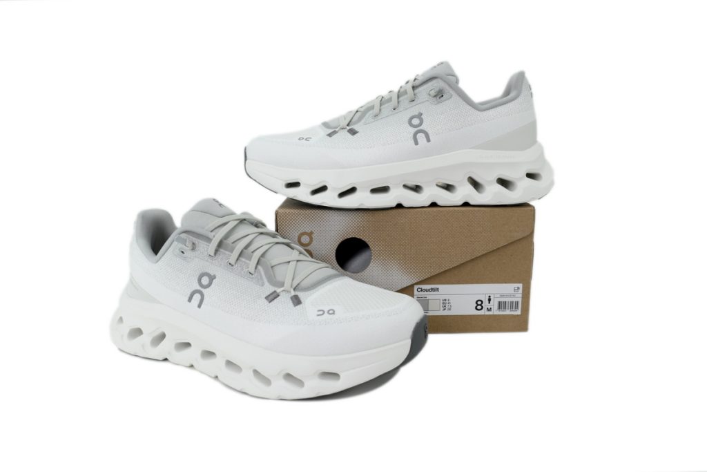ON Loewe x Cloudtilt ‘Glacier Ice’ OKLU2026364