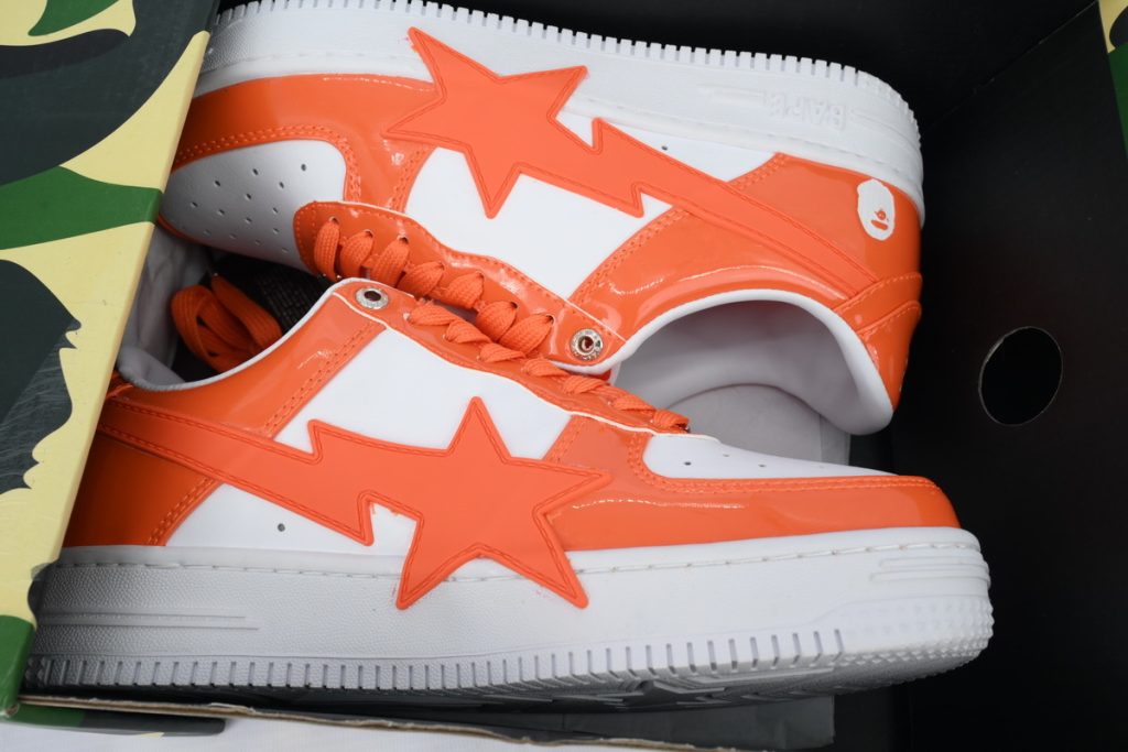 A BATHING APE Bape STA White Orange Red OKLU2026440