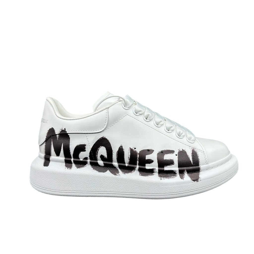 Alexander McQueen Oversized Graffiti White Black OKLU2026718