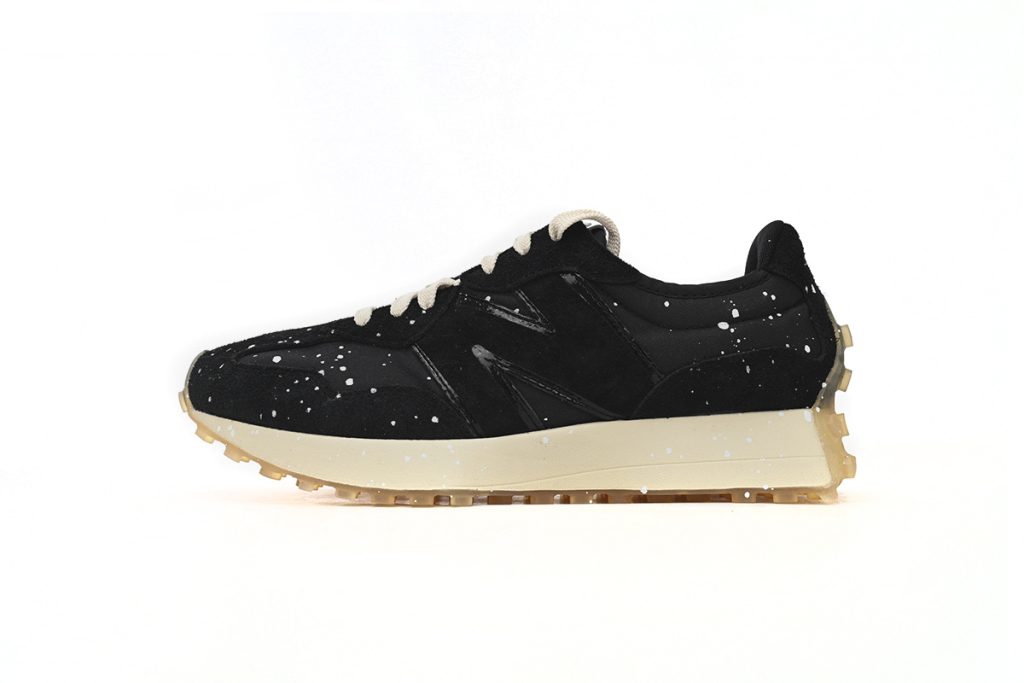 New Balance 327 Black OKLU2026733