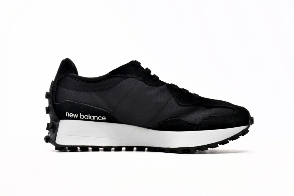 New Balance 327 Black OKLU2026734