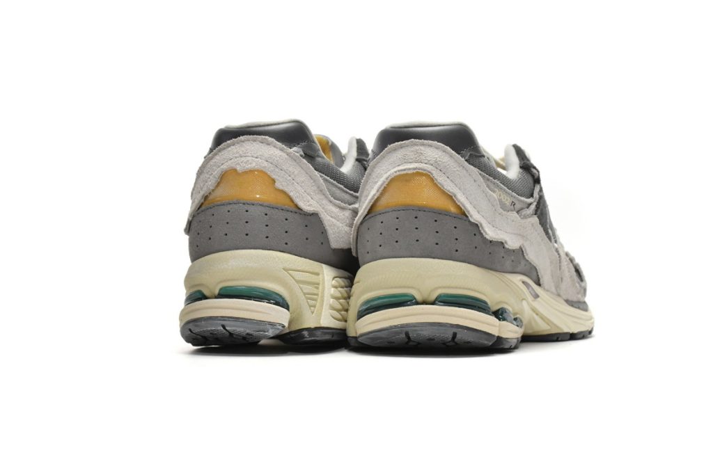 New Balance 2002R Cloud Ash OKLU2026829