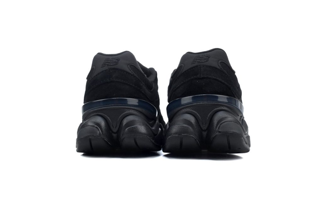 New Balance 9060 ‘Triple Black Suede’ OKLU2026855