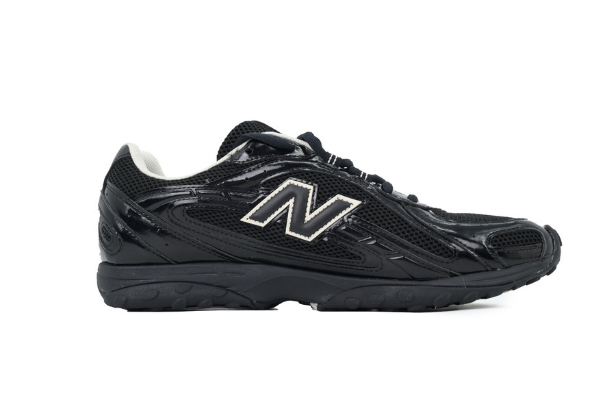 New Balance 204L ‘Black Timberwolf’ OKLU2026894