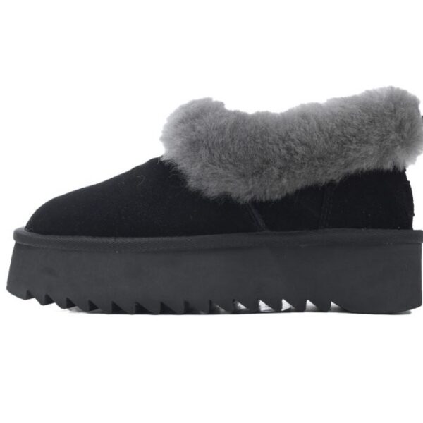 UGG thick soled black snow boots OKLU2026956