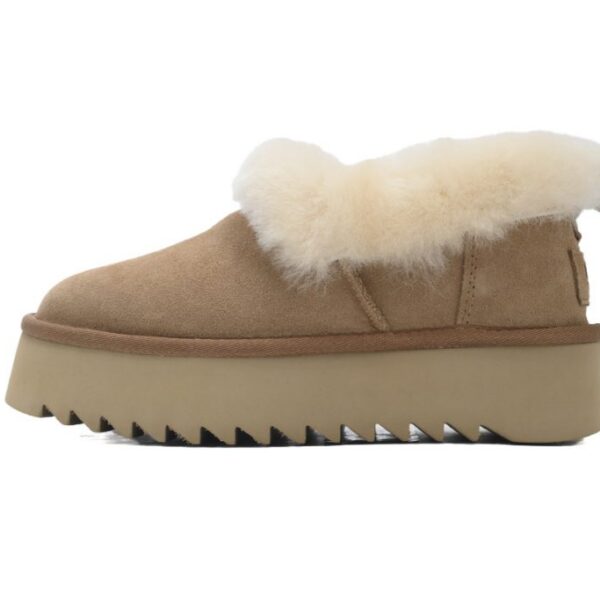 UGG thick soled black snow boots OKLU2026957