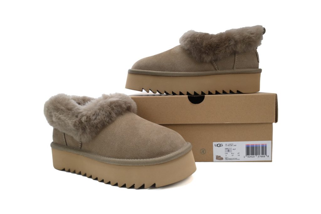 UGG thick soled brown snow boots OKLU2026958