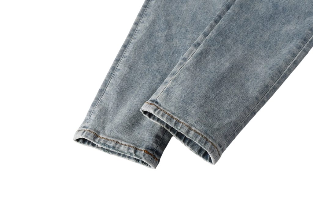 Amiri Logo Ripped Skinny Jeans OKZY202613