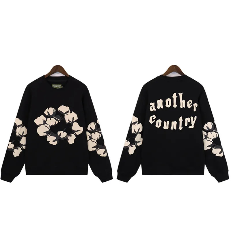 Denim Tears Another Country Cotton Wreath Crewneck Sweatshirt Black OKZY20261588