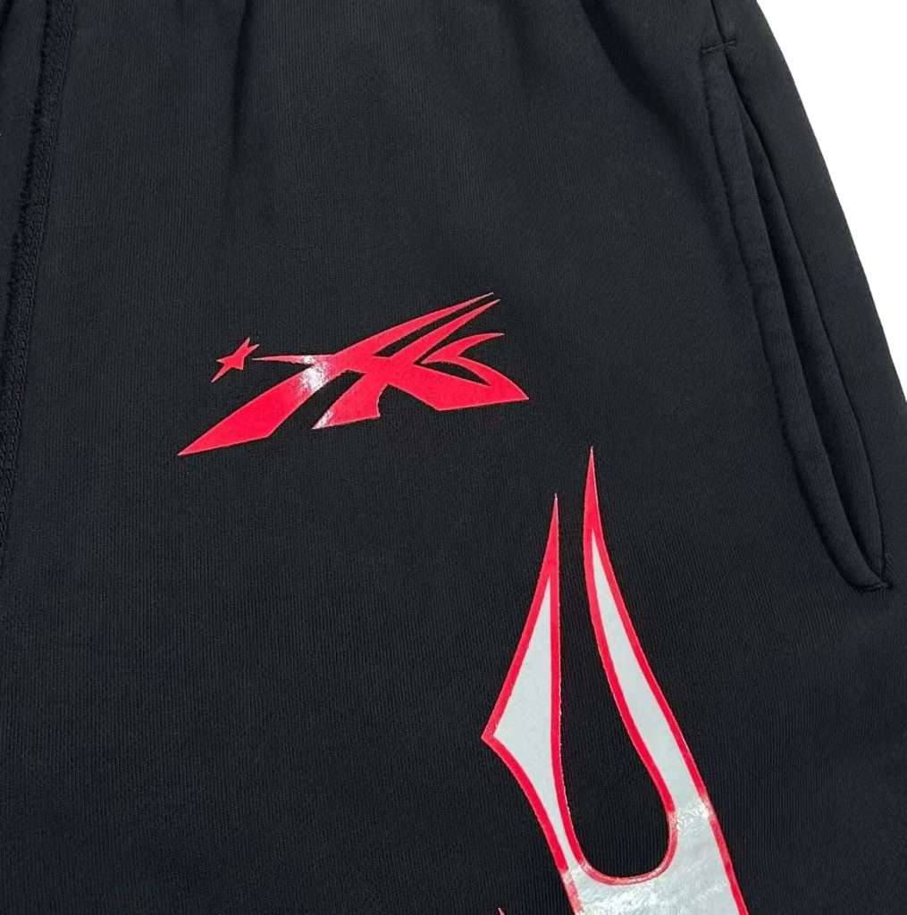 Hellstar Black Red White Flame Flare Sweatpants OKZY2026160