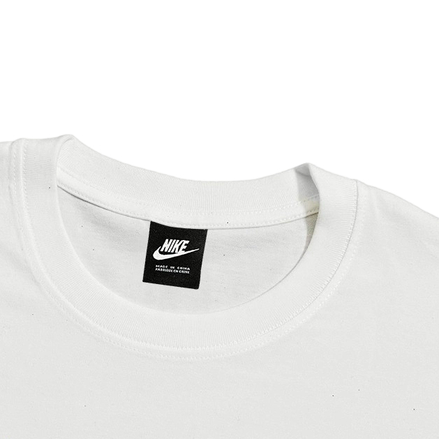 Nike Small Chest Logo Long Sleeve Tee White OKZY20261639