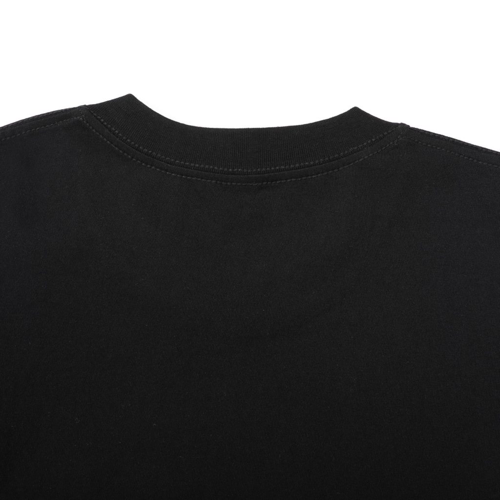 Nike Small Chest Embroidered Logo Long Sleeve Tee Black OKZY20261642