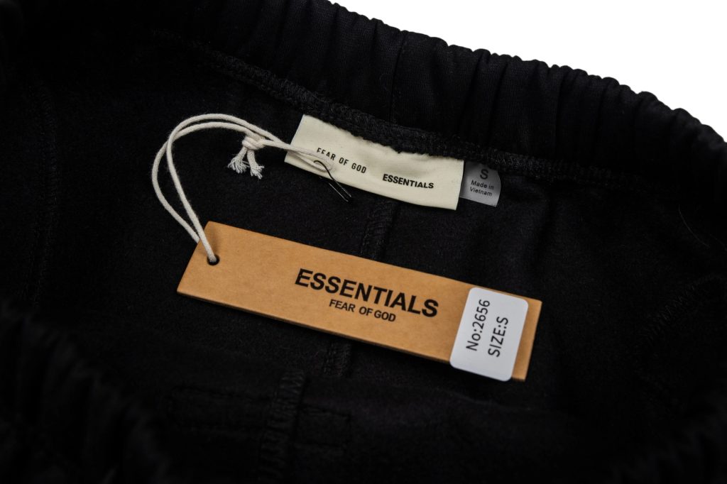 Essentials Arch Text Black Hoodie OKZY2026524