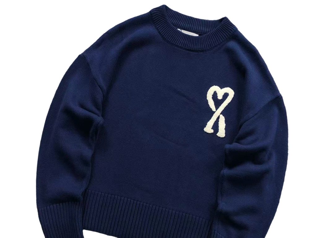 AMI White Heart Logo Navy Sweater OKZY2026869