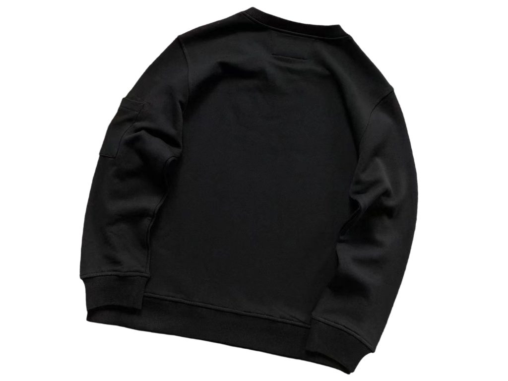 C.P. Company Arm Lens Pocket Black Crew Sweatshirt OKZY2026912