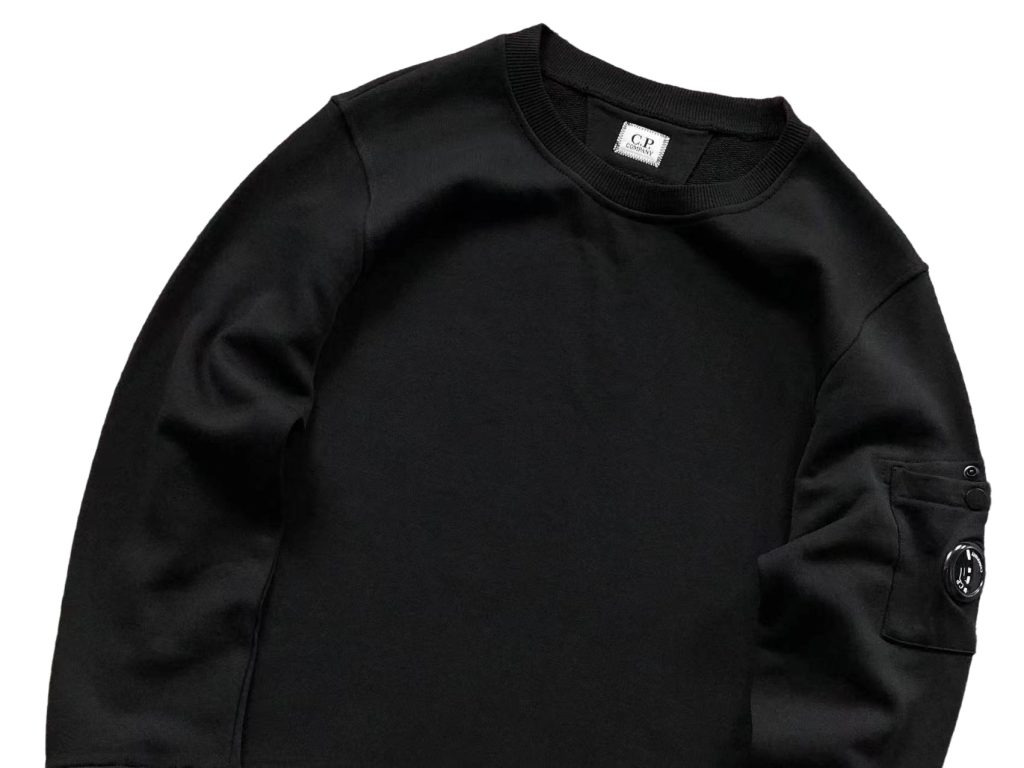 C.P. Company Arm Lens Pocket Black Crew Sweatshirt OKZY2026912